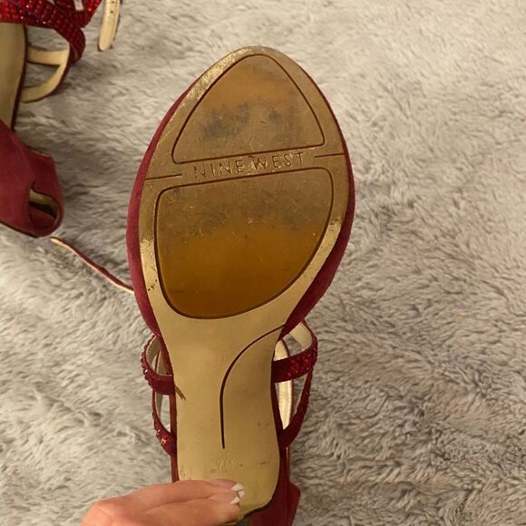 Nine West suede heels, size 7 - Picture 12 of 12